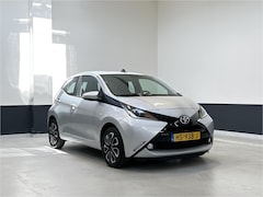 Toyota Aygo - 1.0 VVT-i x-play |KM stand +/- 95000km NL | Camera | Airco | 5- DRS |