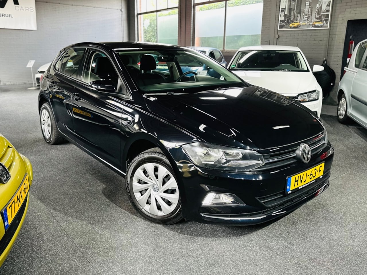 Volkswagen Polo - 1.0 TSI HIGHLINE BUSNNES R - AUTOMAAT - CARPLAY - AIRCO - CRUISE - 95 PK - DEALER ONDERHOU - AutoWereld.nl