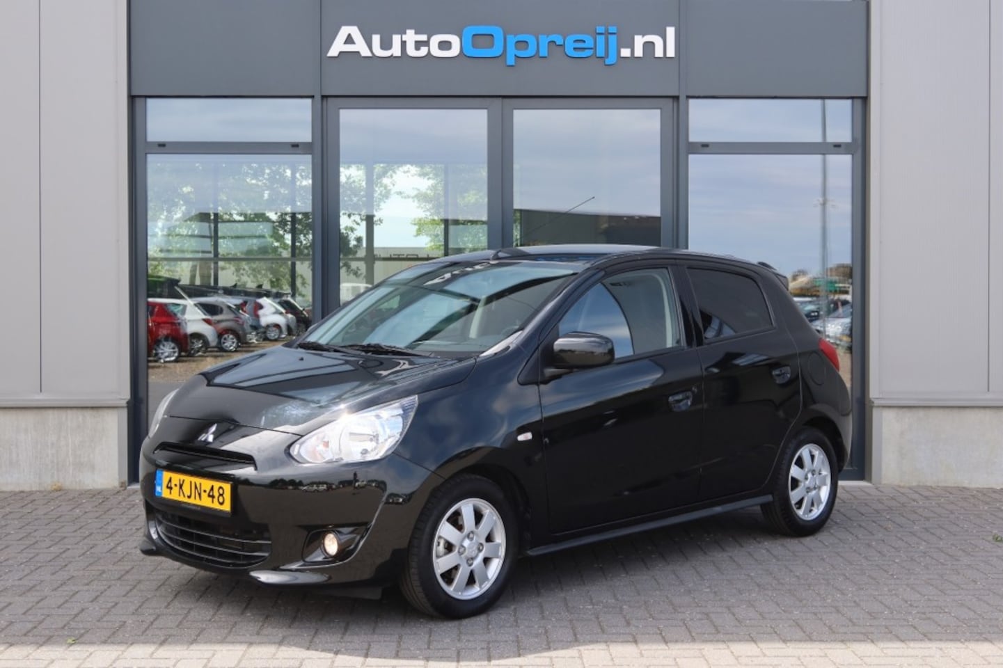 Mitsubishi Space Star - 1.2 Intense AUTOMAAT 5drs. Clima, keyless entry 1e eigenaar, Dealer onderhouden - AutoWereld.nl