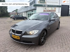BMW 3-serie - 318i Dynamic Executive Leer APK 2026