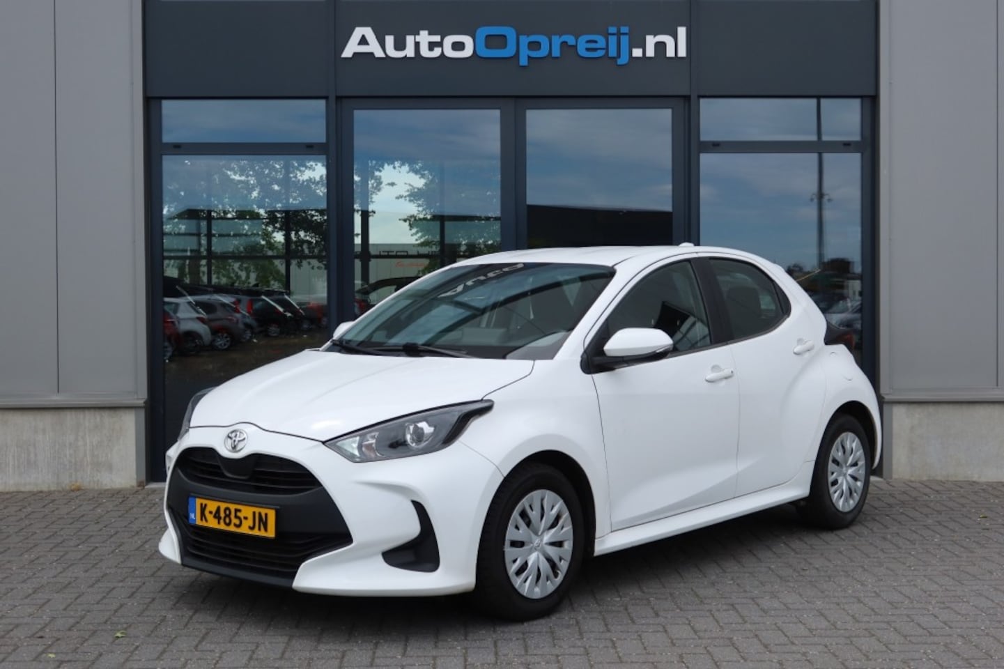 Toyota Yaris - 1.0 VVT-I Active 5drs. Airco, Carplay, Camera, Cruise, Nieuw Model! - AutoWereld.nl
