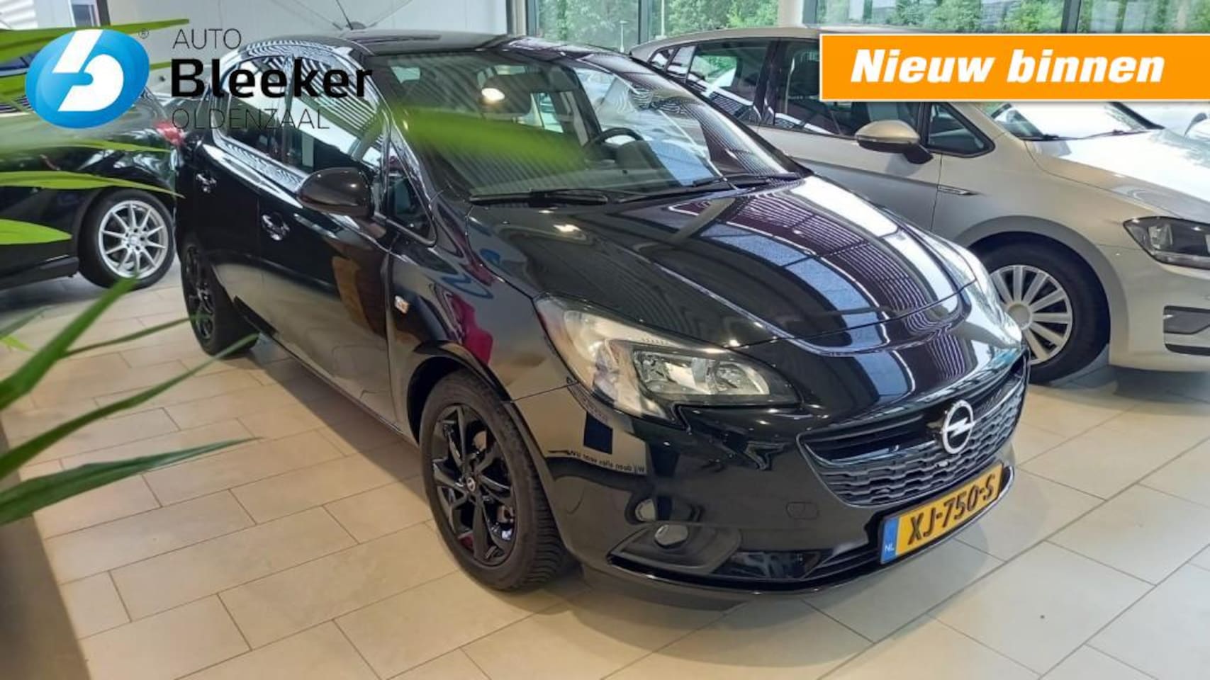 Opel Corsa - 1.4 90Pk Online Edition Airco Carplay Stoel stuur verwarmd - AutoWereld.nl