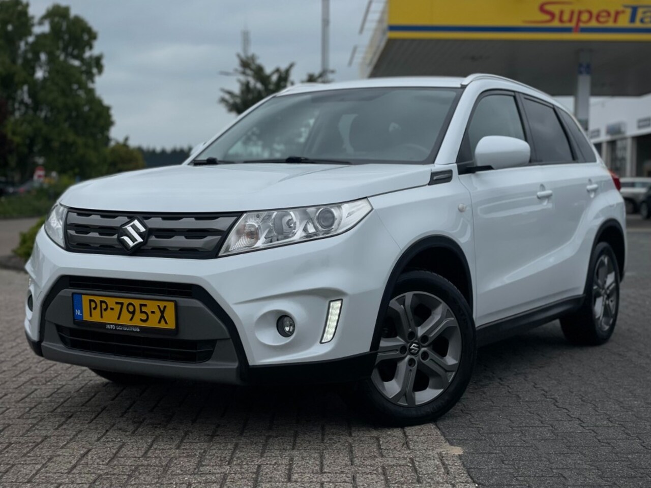 Suzuki Vitara - 1.6 EXLUSIVE TREKHAAK CAMERA NAVI - AutoWereld.nl