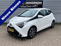 Toyota Aygo - 1.0 VVT-i x-play | Airco | LM Velgen | Lage km stand | Camera | Apple carplay/Android auto