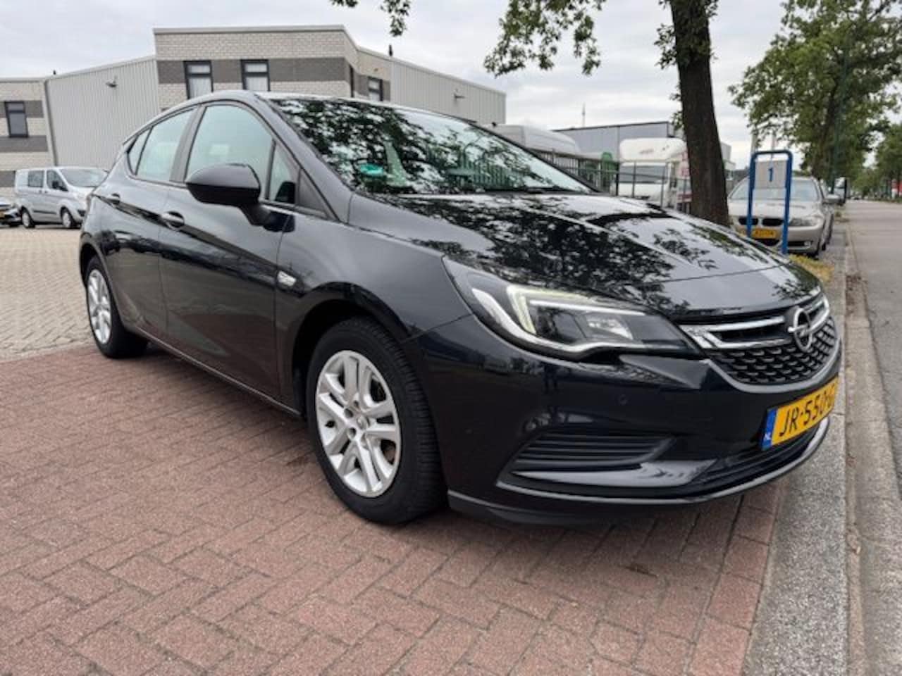 Opel Astra - 1.0 5deurs Edition Airco/ECC,Cruisecontrol,Navigatie - AutoWereld.nl