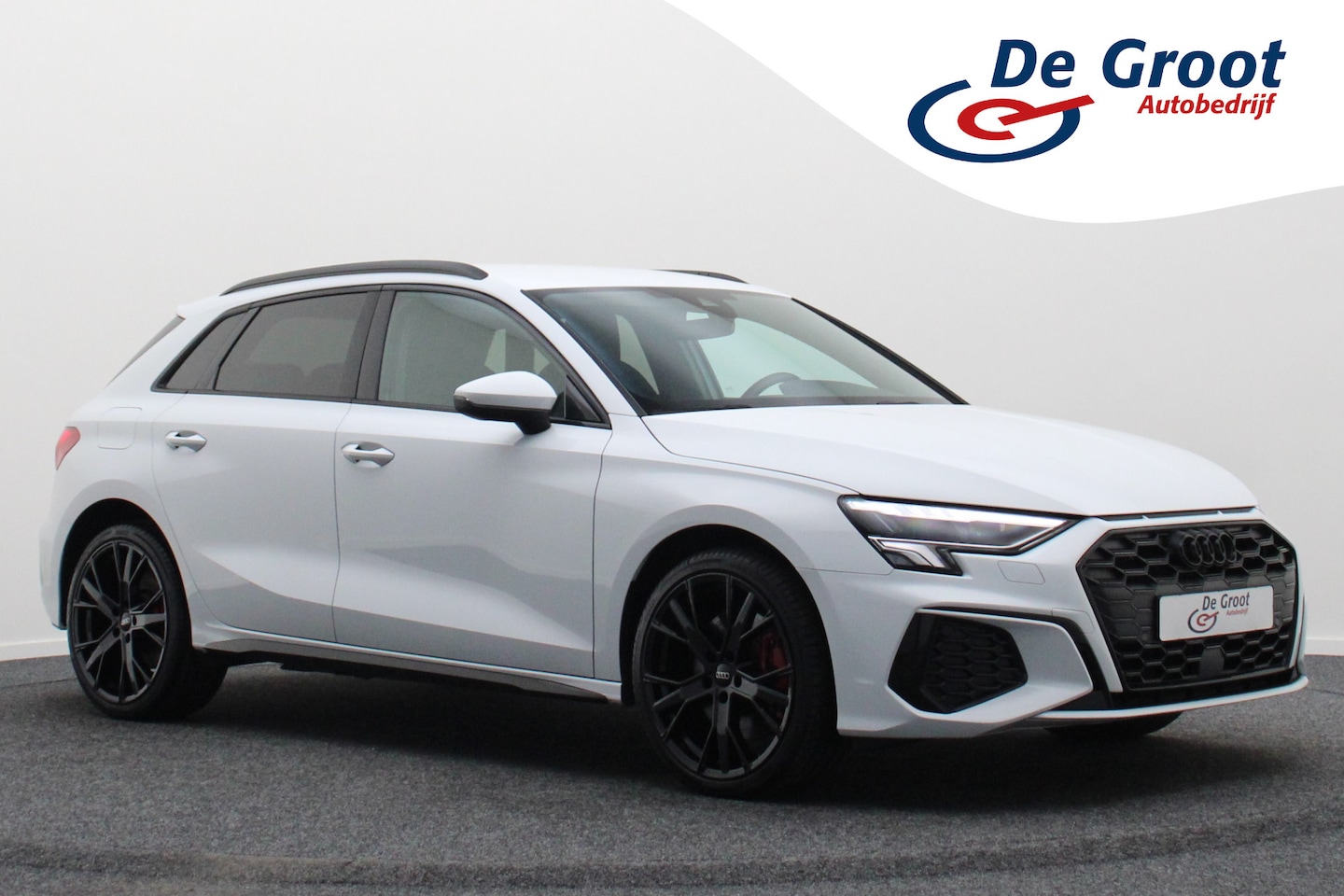 Audi A3 Sportback - 45 TFSI e S edition Competition Virtual Cockpit, Standkachel, Cruise, Navigatie, Bluetooth - AutoWereld.nl