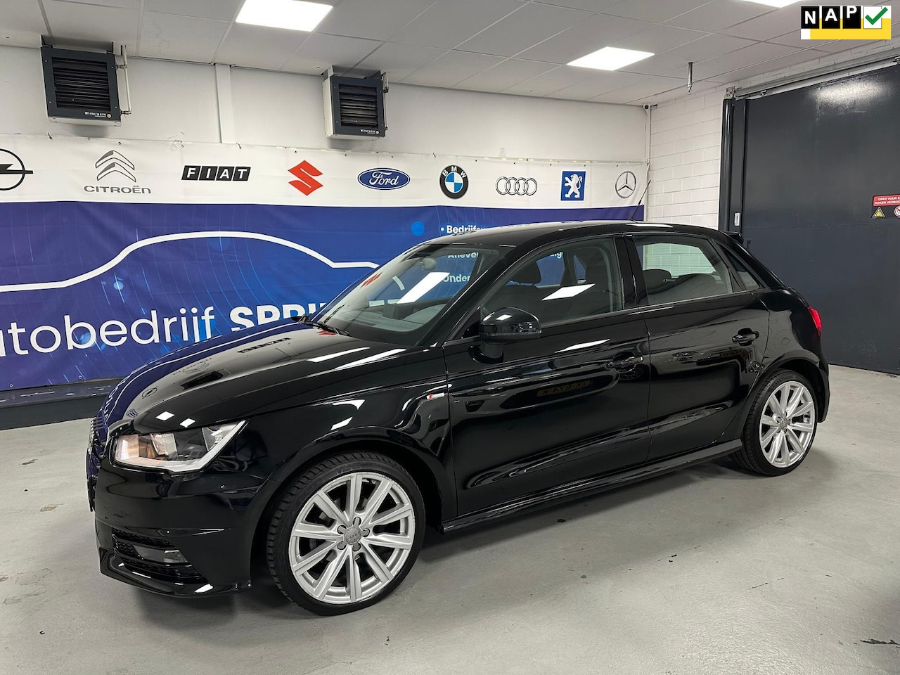 Audi A1 Sportback - 1.0 TFSI Adrenalin S-LINE - AutoWereld.nl