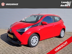 Toyota Aygo - 1.0 VVT-i x-play | Apple Carplay/Android Auto | Camera | Airco