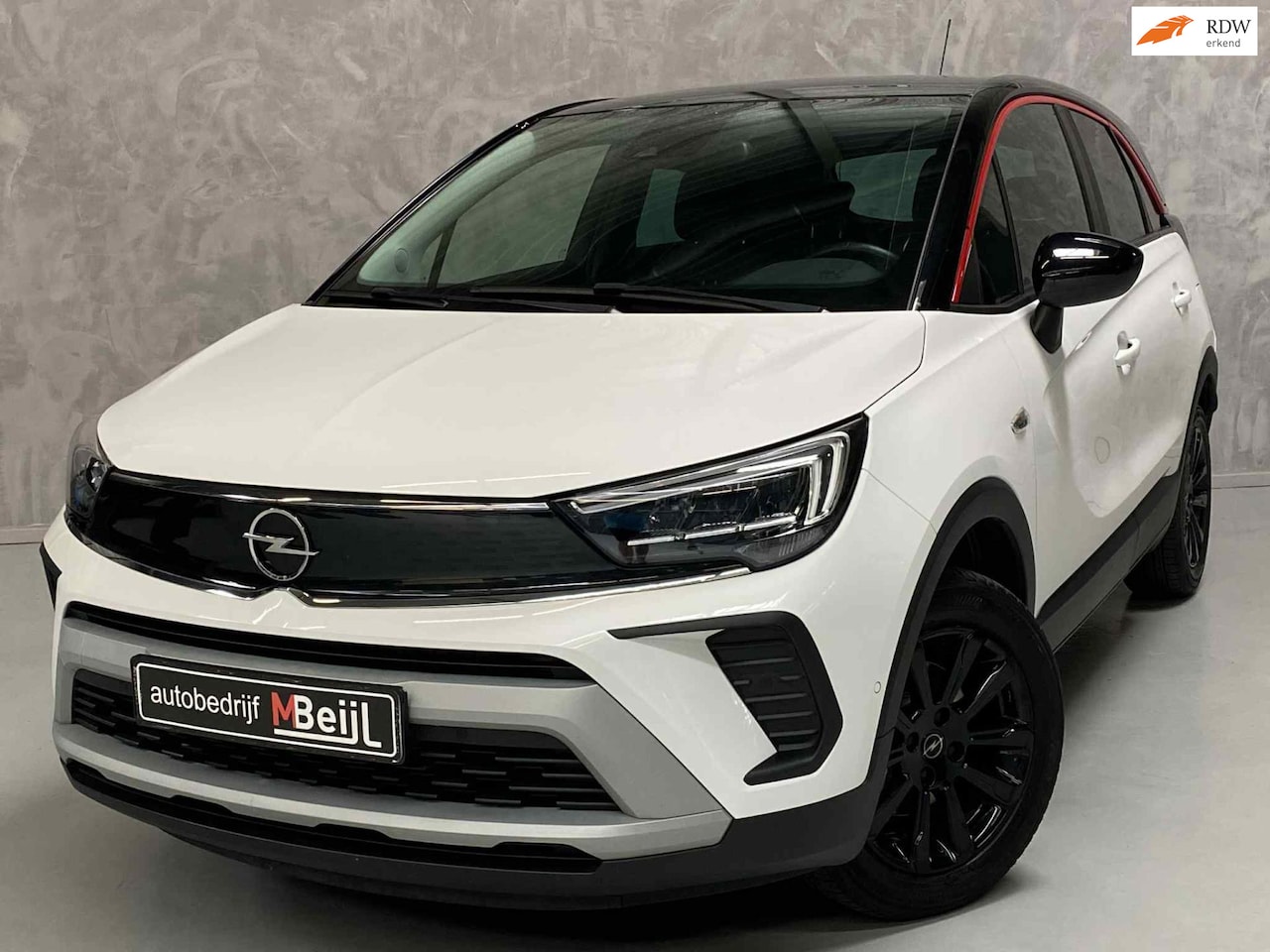 Opel Crossland X - 1.2 Turbo GS Line /Camera /Dodehoek / Lane assist/ Nieuwstaat - AutoWereld.nl