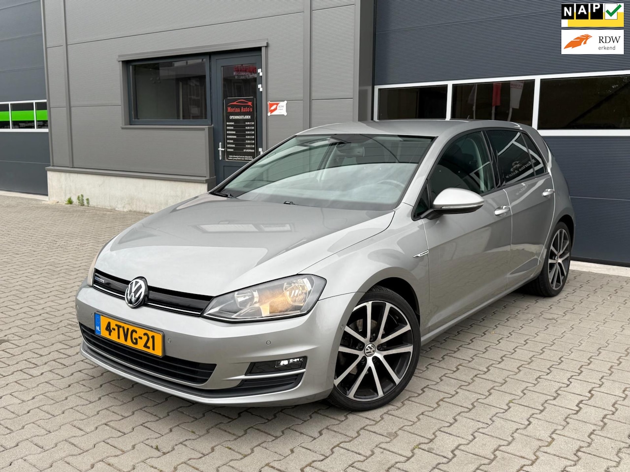 Volkswagen Golf - 1.6 TDI Highline BlueMotion 1.6 TDI Highline BlueMotion - AutoWereld.nl