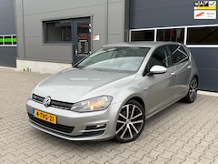 Volkswagen Golf - 1.6 TDI Highline BlueMotion