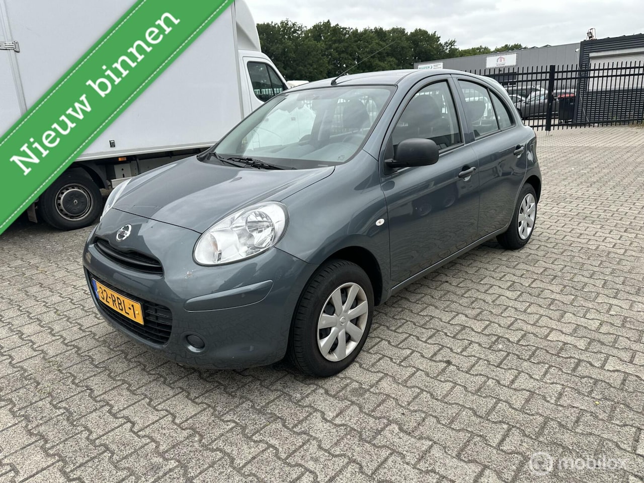 Nissan Micra - 1.2 Visia Pack 57.000 km nap automaat dealer on - AutoWereld.nl