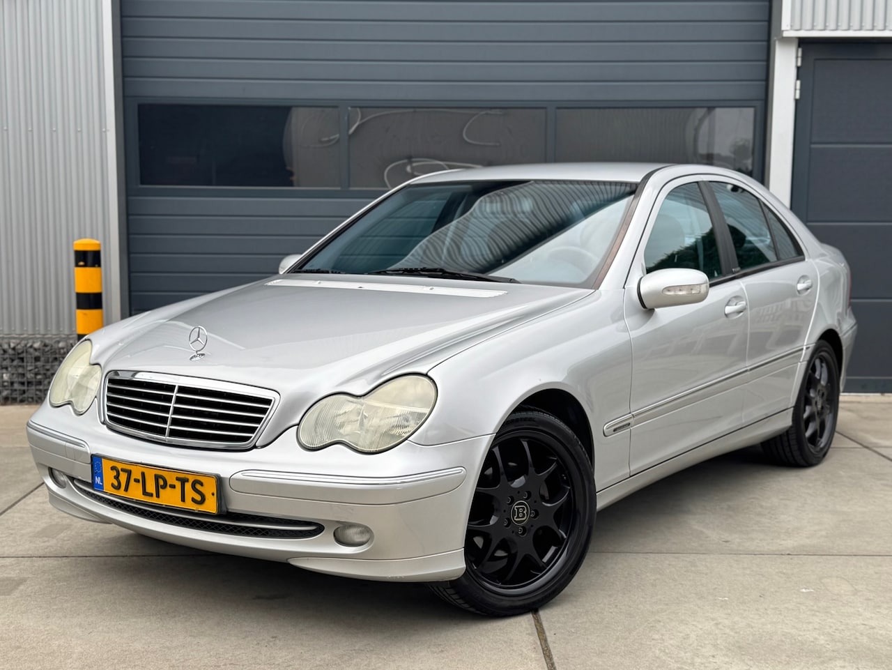 Mercedes-Benz C-klasse - 180 K. Elegance CLIMA / CRUISE / TREKHAAK / NAP - AutoWereld.nl