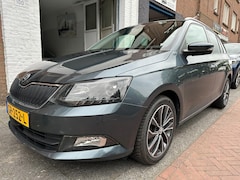 Skoda Fabia Combi - 1.2 TSI Edition Carplay Cruise PDC LMV Dealer Onderhouden Nette Auto