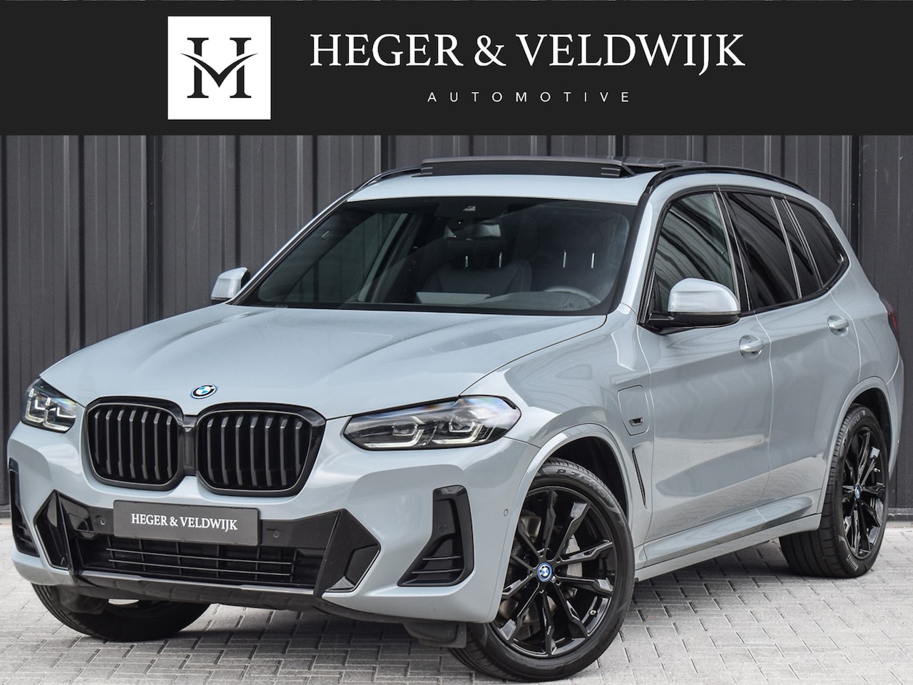 BMW X3 - xDrive30e HIGH EXECUTIVE | M_SPORT | PANORAMADAK | LED | COMFORT ACCESS | CAMERA | AMBIANC - AutoWereld.nl