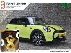 MINI Cooper - 1.5 Camden Plus Edition | Geen import | Schuifdak