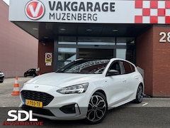 Ford Focus - 1.5 EcoBoost ST Line Business // NAVI // CAMERA // CLIMA // CRUISE // STOELVERWARMING //