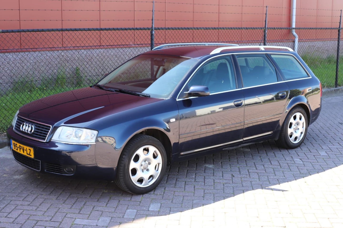Audi A6 Avant - 2.4 MT 2.4 MT - AutoWereld.nl
