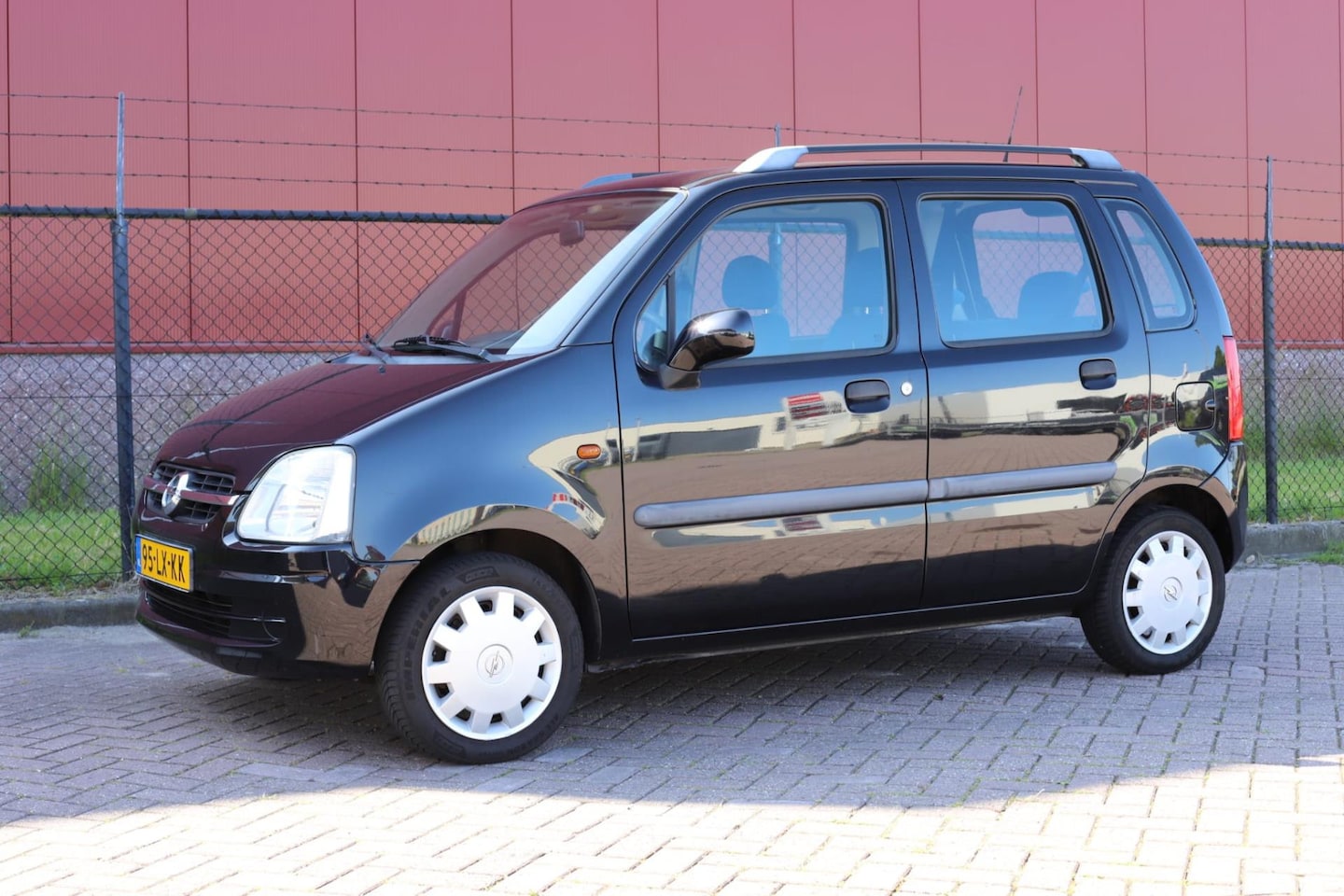Opel Agila - 1.2-16V Color Edition 1.2-16V Color Edition - AutoWereld.nl