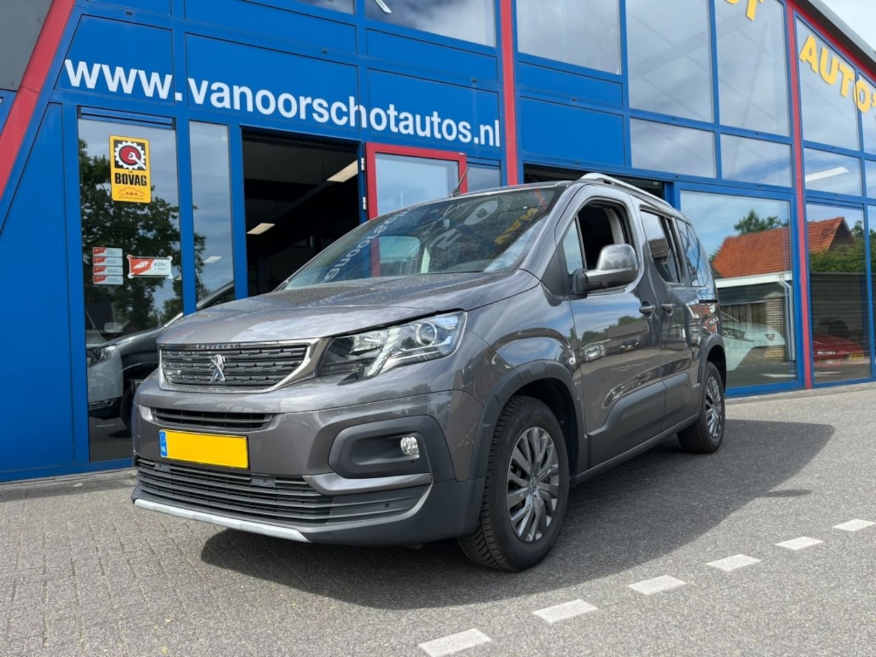 Peugeot Rifter - 1.2 110pk Navi Carplay Camera Led Airco - AutoWereld.nl