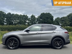 Alfa Romeo Stelvio - 2.0t Q4 Veloce 280pk, pano, 20 inch