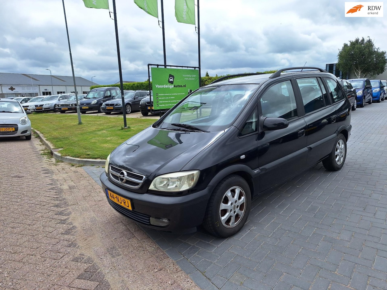 Opel Zafira - 1.6-16V Elegance / 7-persoons / APK juli 2026 - AutoWereld.nl