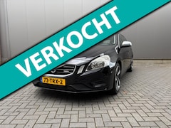 Volvo V60 - 1.6 T3 R-Design
