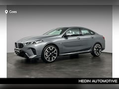 BMW 2-serie Gran Coupé - 220 Glazen Panoramadak | Premium Pack | Stoel + Stuurverwarming | M-sportpakket