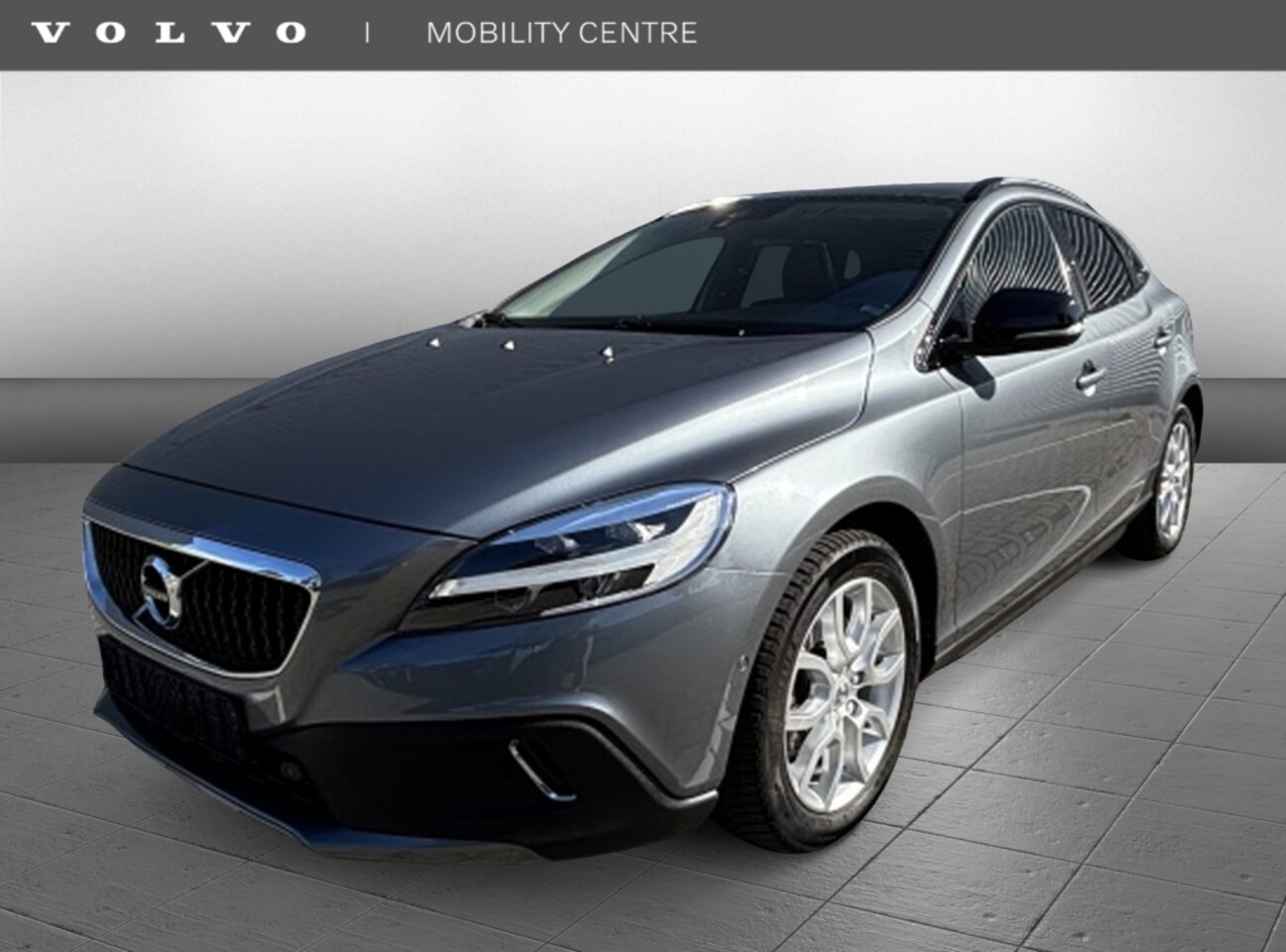 Volvo V40 Cross Country - T3 Polar Plus | Trekhaak | Panoramadak | Stoelverwarming | - AutoWereld.nl