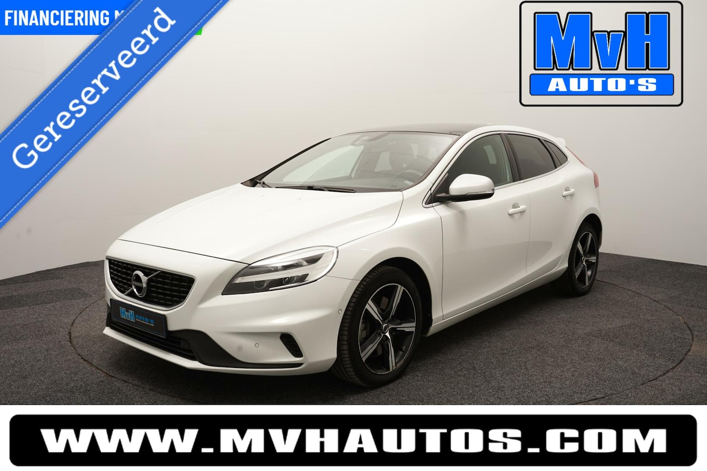 Volvo V40 - 1.5 T3 Polar+ Sport|R-DESIGN|PANORAMADAK|NAP|LED - AutoWereld.nl