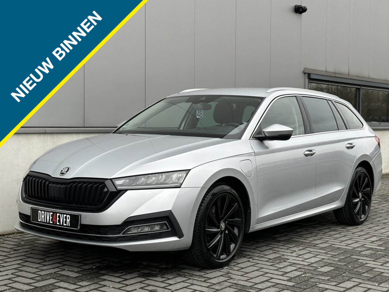 Skoda Octavia Combi - 1.4 TSI iV BnsEd. STANDKACHEL NAVI PDC CR CONTROL ELEK PAKKET EC - AutoWereld.nl