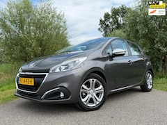 Peugeot 208 - 1.2 PureTech Blue Lion 5DRS AIRCO NAVI PDC Cruise Control NAP NIEUWSTAAT CARPLAY
