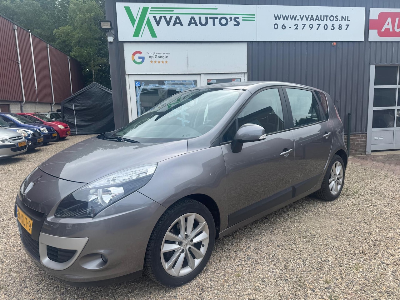 Renault Scénic - 2.0 AUTOMAAT met clima, navi, elektr ramen, trekhaak, Bluetooth - AutoWereld.nl