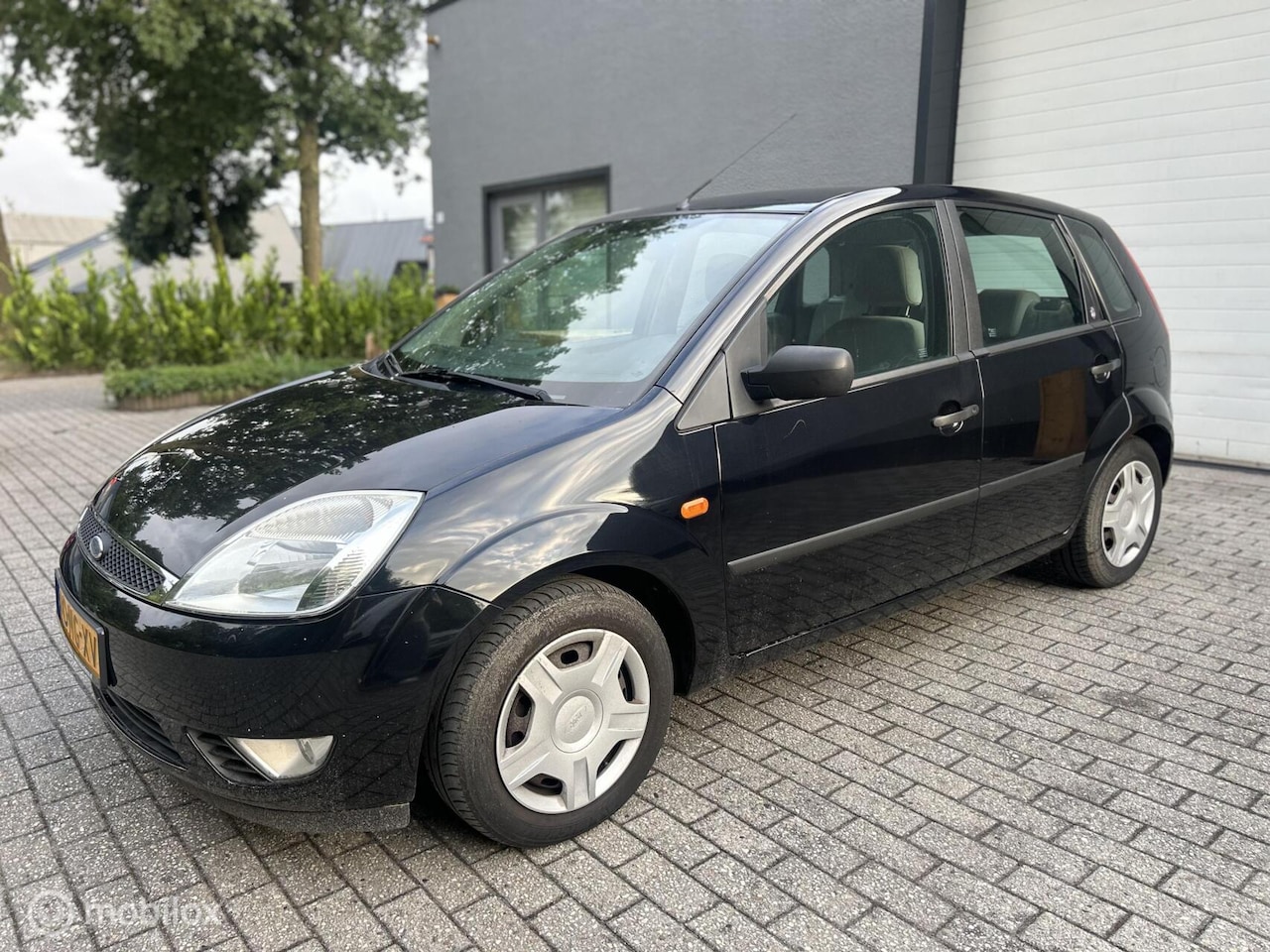 Ford Fiesta - 1.6-16V Ghia / 2e eigenaar / Nieuwstaat / - AutoWereld.nl