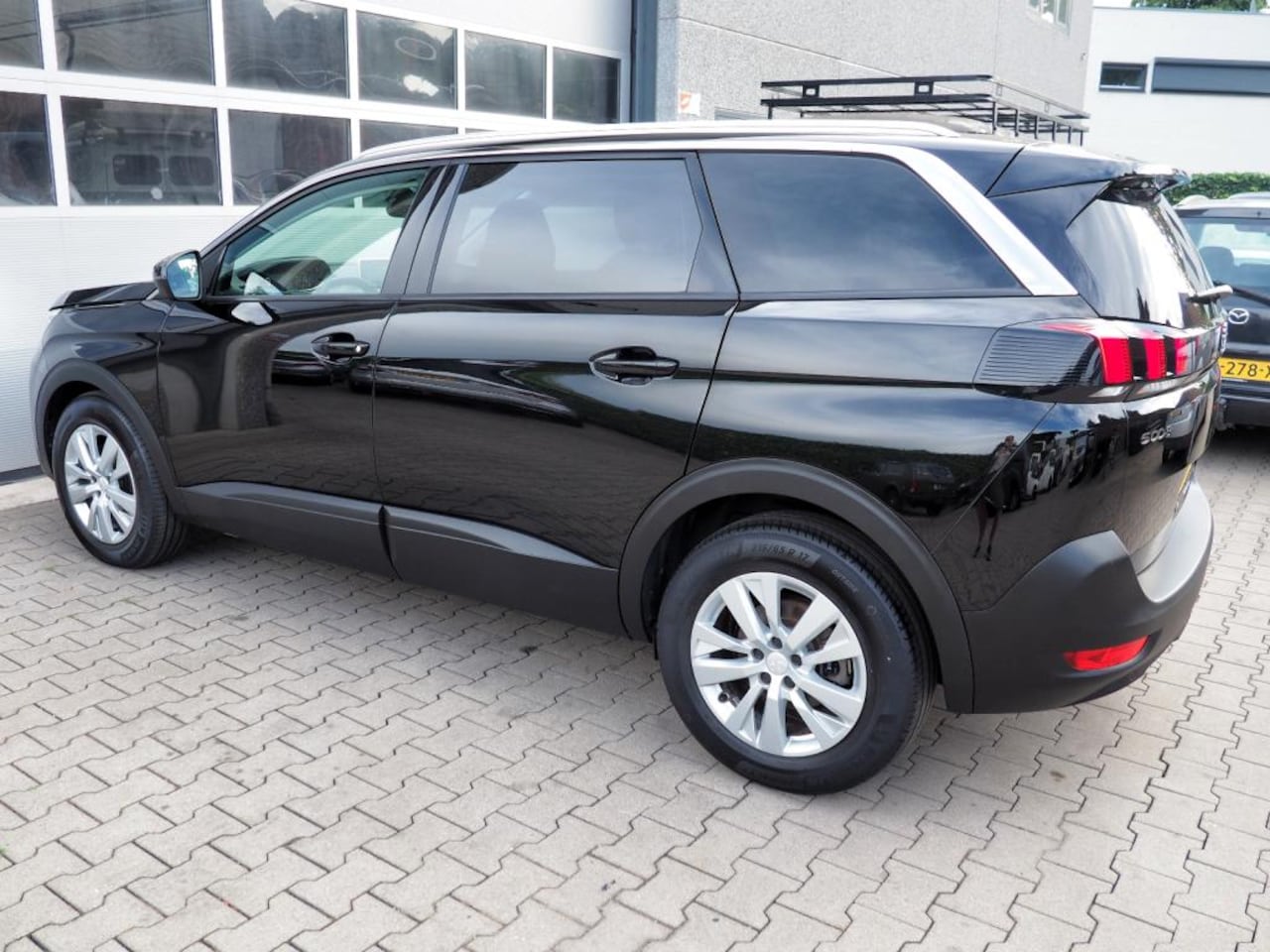 Peugeot 5008 - 1.2 Blue Lease Executive 7PERS. NL AUTO! CAMERA NAVI