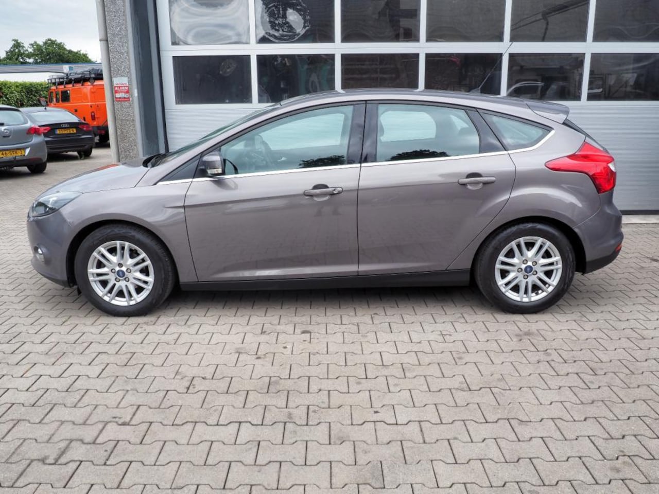 Ford Focus - 1.0 EcoBoost 100pk Titanium CLIMA CRUISE NAVI TREKHAAK