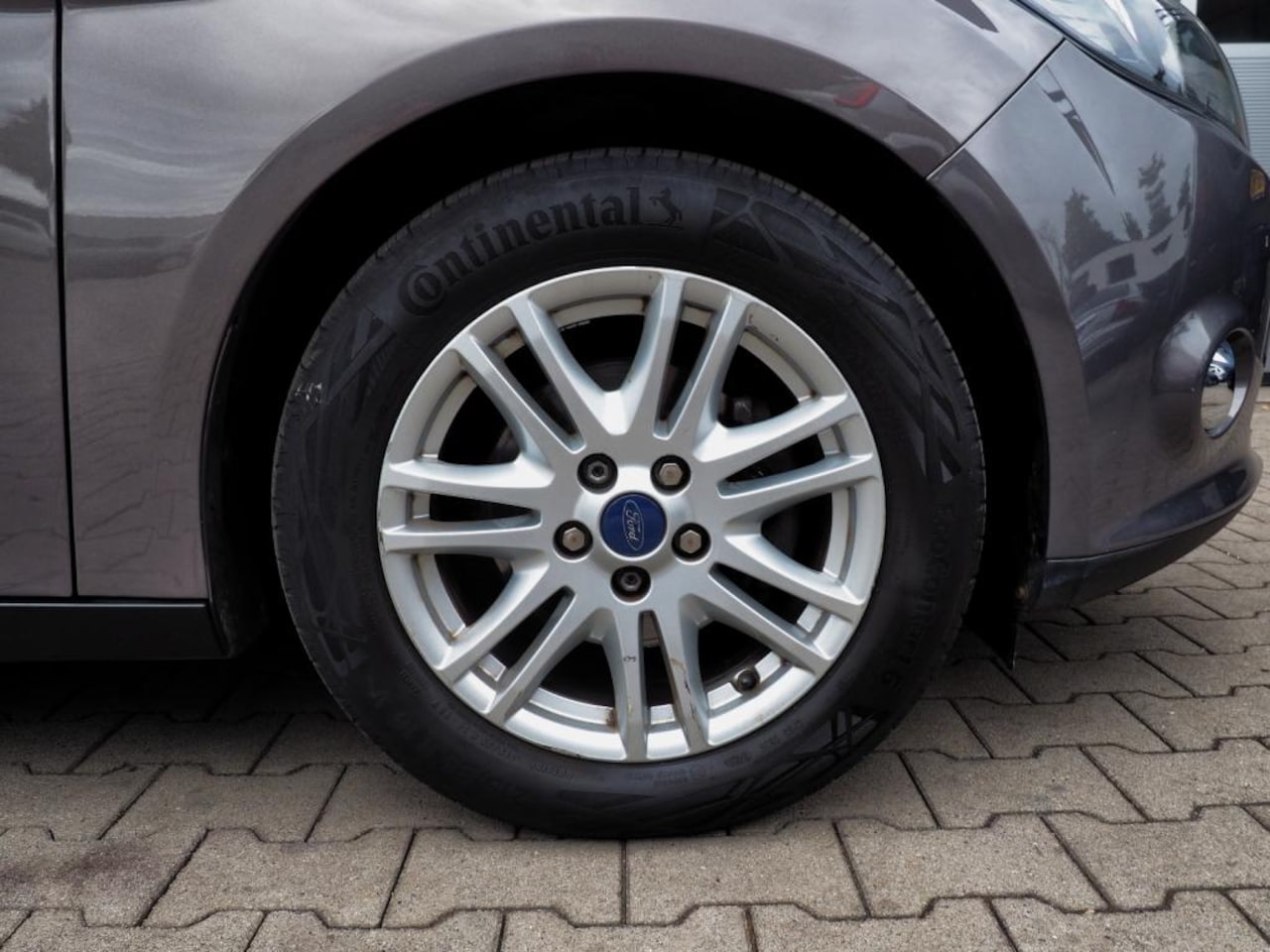 Ford Focus - 1.0 EcoBoost 100pk Titanium CLIMA CRUISE NAVI TREKHAAK