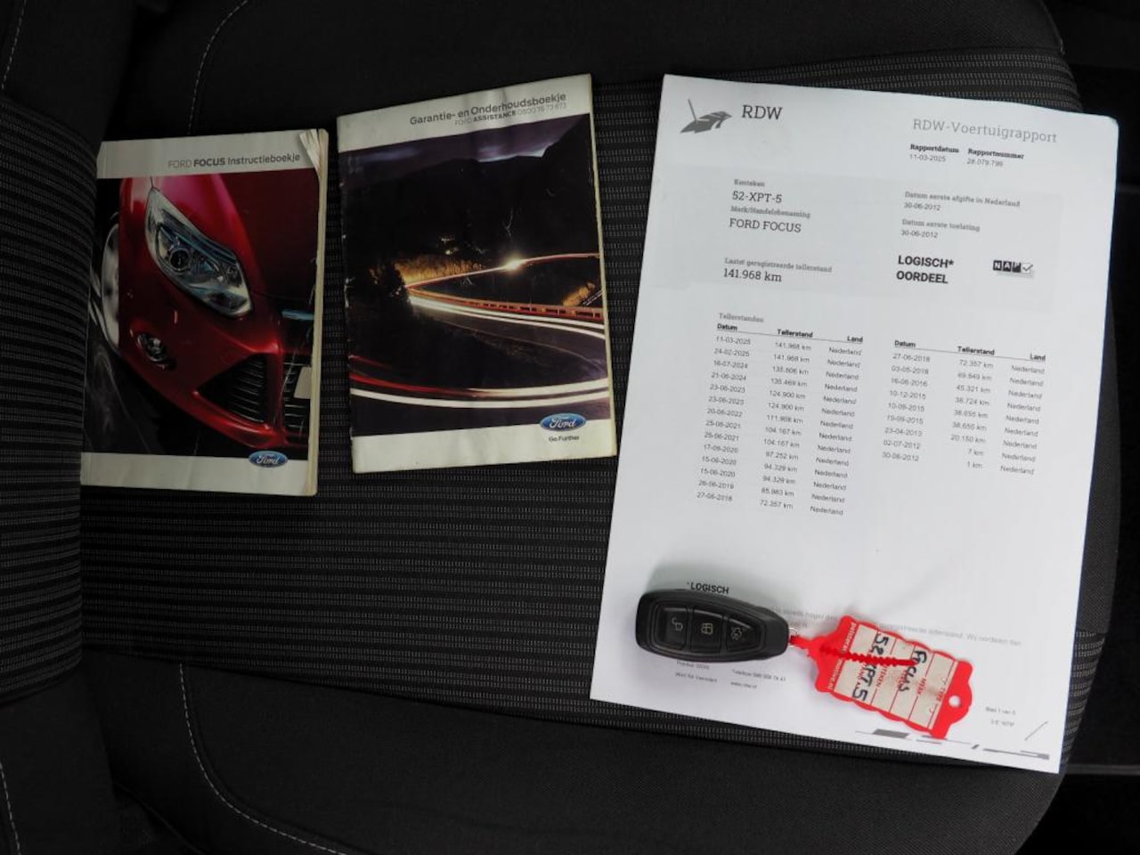 Ford Focus - 1.0 EcoBoost 100pk Titanium CLIMA CRUISE NAVI TREKHAAK