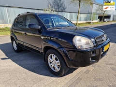 Hyundai Tucson - 2.0i Style Supreme, Apk, Nap, Nieuwe Versnellingsbak, Zeer goed rijdend, Inruil mogelijk