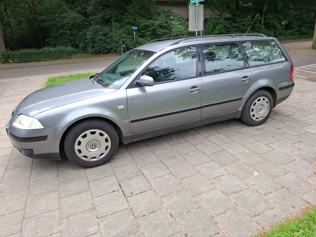 Volkswagen Passat Variant - 2.0 Trendline - AutoWereld.nl