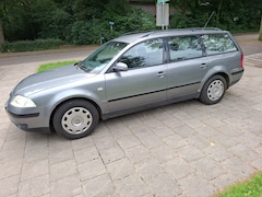 Volkswagen Passat Variant - 2.0 Trendline