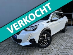 Peugeot 2008 - 1.2 PureTech Allure Pack 131pk Automaat / Navigatie / Camera