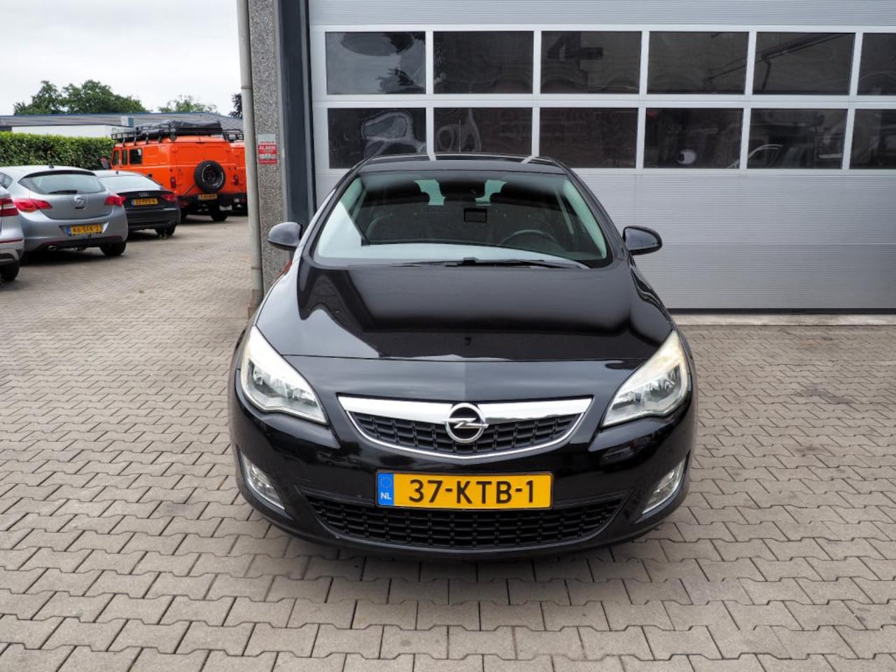 Opel Astra - 1.6 Cosmo CLIMA CRUISE LEDER LM VELGEN STOELVERW.