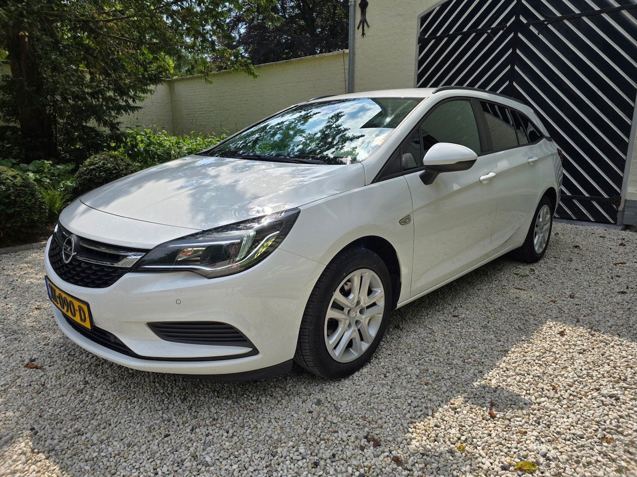 Opel Astra Sports Tourer - 1.0 Turbo Online Edition - AutoWereld.nl