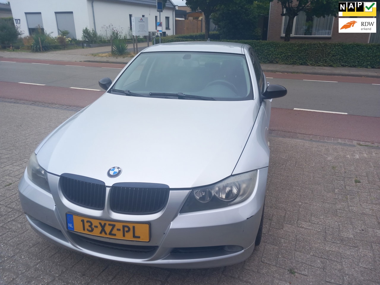 BMW 3-serie - 320 i 320i - AutoWereld.nl