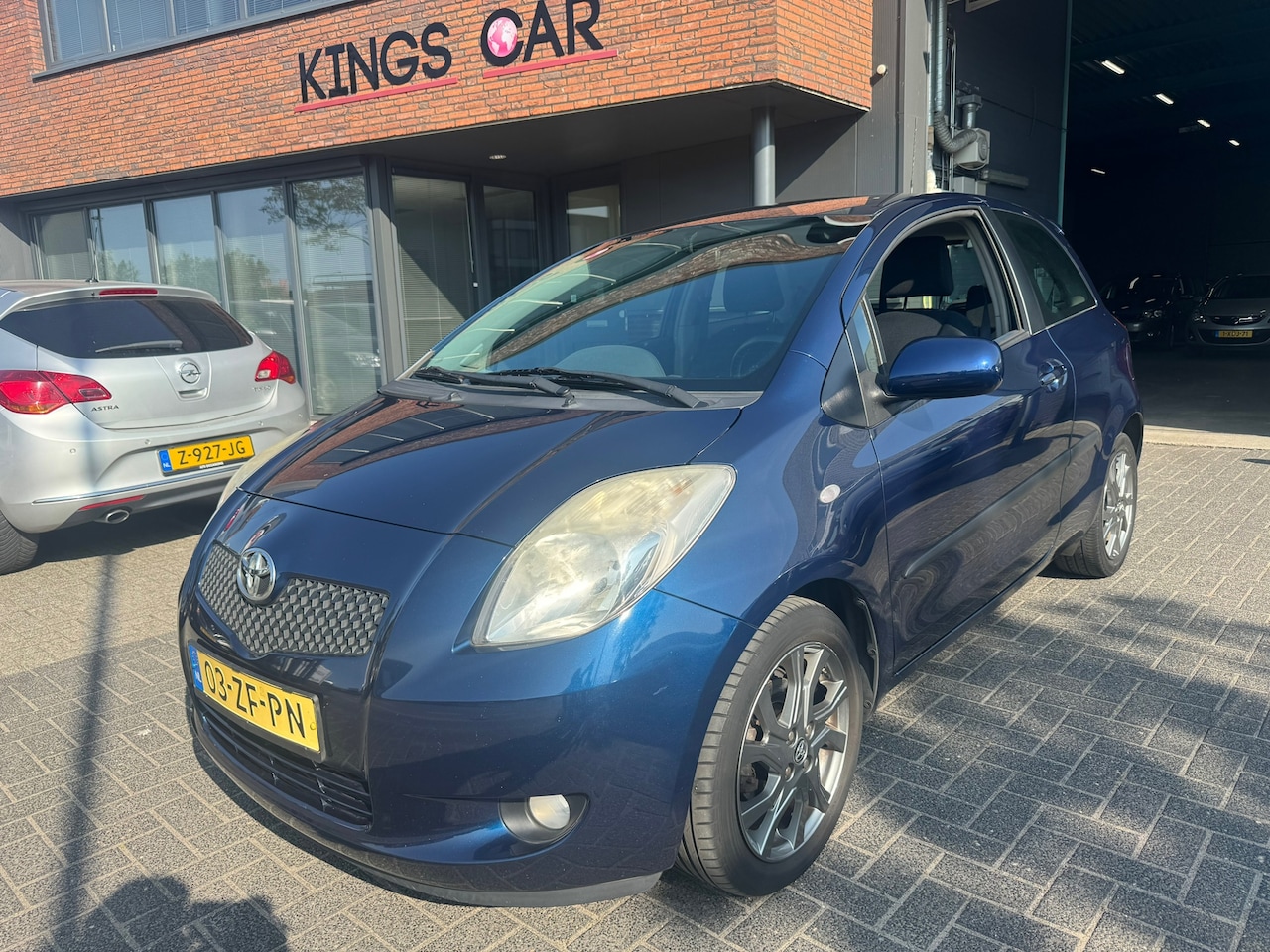 Toyota Yaris - 1.3 VVTi Sol AIRCO NAVIGATIE ZEER BETROUWBAAR EN SPORTIEF! - AutoWereld.nl