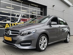 Mercedes-Benz B-klasse - 180 URBAN - Navigatie I Airco I Bi-Xenon I PDC I Sport velgen & interieur I Dealer onderho