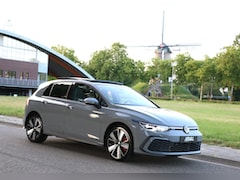 Volkswagen Golf - 1.4 eHybrid GTE Aut DSG PHEV Nardo Grey 5-D Panoramadak Trekhaak Matrix Adap. Cruise. Came