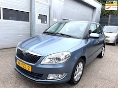 Skoda Fabia - 1.2 TSI Ambition-Airco-Cruise-L.mVelgen-Trekhaak