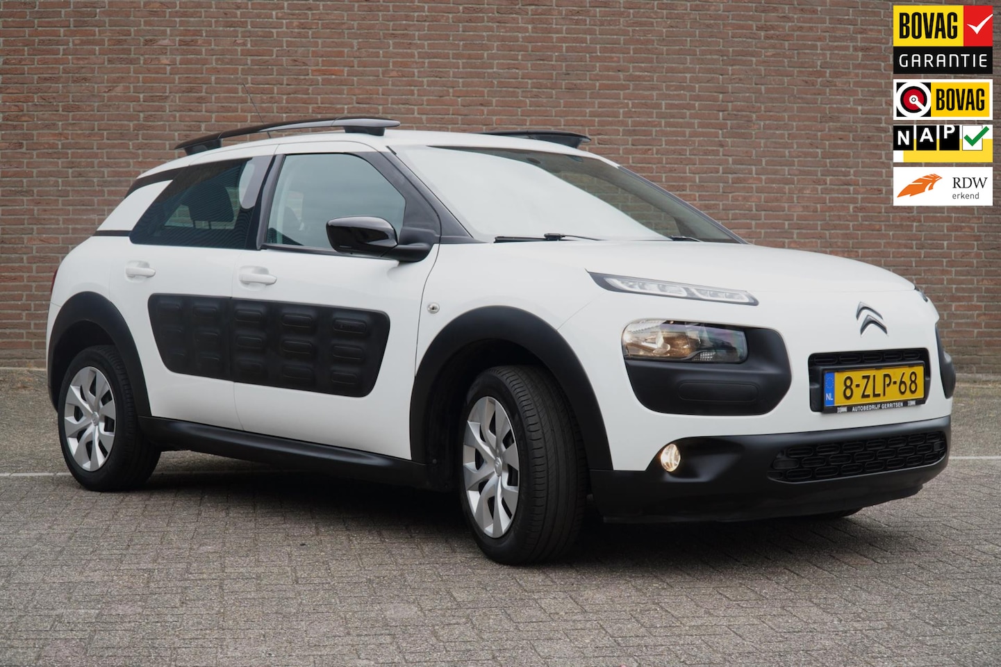 Citroën C4 Cactus - 1.2 VTi Feel 1.2 VTi Feel 82PK, Airco, Bluetooth, cruise control, Nw distributieriem. - AutoWereld.nl